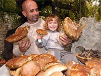ESŐ UTÁN GOMBA, ÚJ BORRAL ESŐ UTÁN GOMBA, ÚJ BORRAL